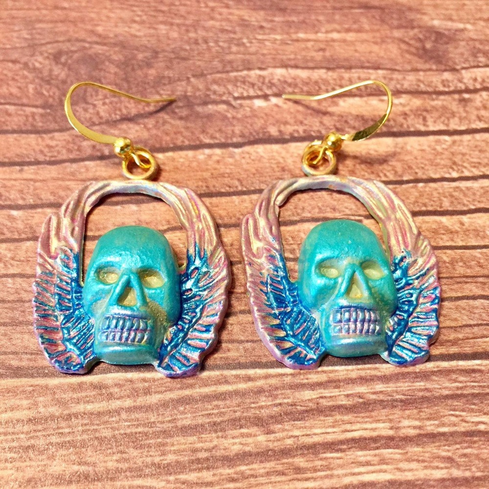Handmade colorful winged skull earrings - Picture 2 of 8